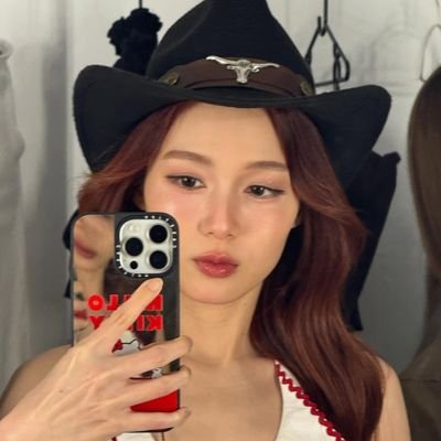 tkcnzr's profile picture. 