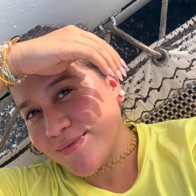 yasp98's profile picture. 🐶🐢🦔🌼🌈🫧🥞🍟🪸❤️‍🩹🦁🍷🛵🐾👩🏻‍🦰🥥🌊🐚🧜🏻‍♀️🍩🍦🌴☁️☀️🌙🍕🍺