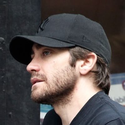 brnlnrd's profile picture. you’re a dragon, be a dragon 🔥