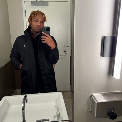 lil_diffrence's profile picture. 💟☮️✝️