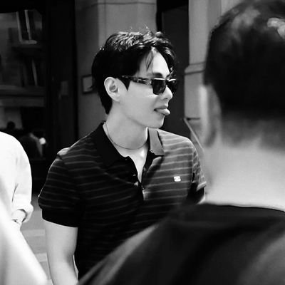 bl0odfuell's profile picture. ㅤ