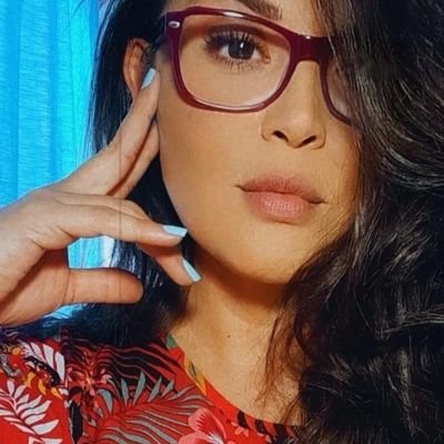 Tak1to_'s profile picture. Más fabulosa que los Cadillacs,
más auténtica que los Decadentes,
más maldita que la vecindad.