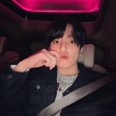 rkivelinie's profile picture. rkive::슬프면 자전거를 타자