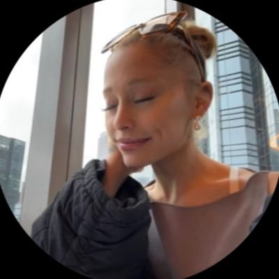 taysgws's profile picture. fan page