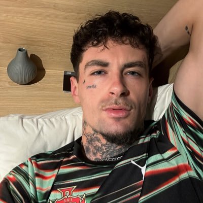 jkmcxr_'s profile picture. Trilho o meu próprio caminho, mesmo que isso incomode quel observa | 🇵🇹 | https://t.co/hoP8t5gfiL