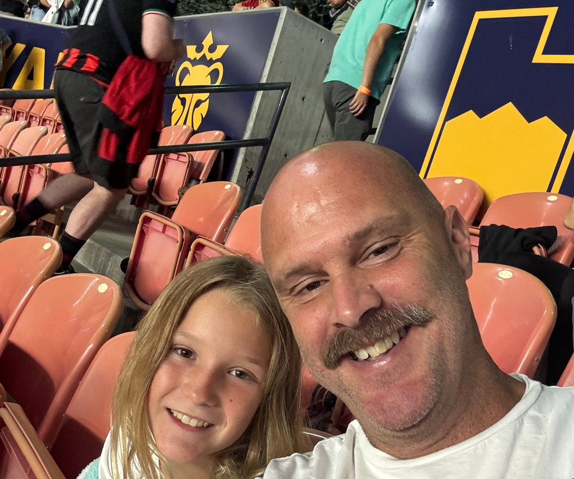 JeffBiesinger's profile picture. Husband to Misty. Father of 6. Utes, Jazz, Mammoth and Sox fan. Just here to get to know some people, and have fun.