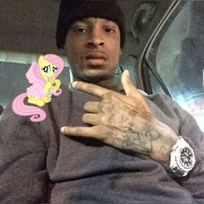 isacsetup's profile picture. i lov my setup isaccollab@gmail.com