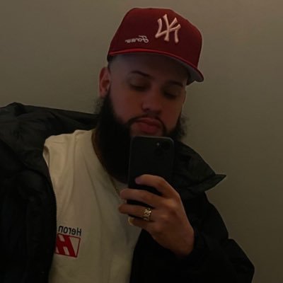 toomuchfinessin's profile picture. no ribs no rice no champagne.