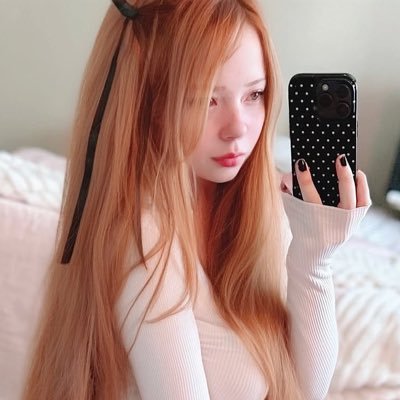 diokonigsreuter's profile picture. hi i’m dio, i stream league and i model