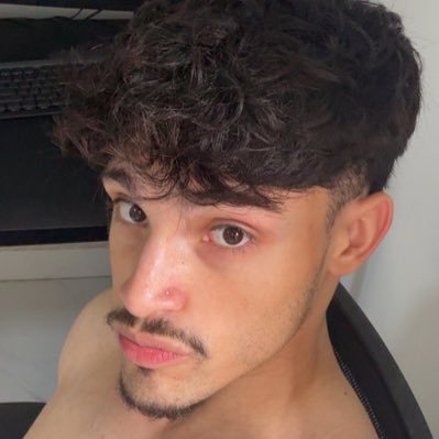 prvnict's profile picture. +18 content creator | https://t.co/MxVVIaFSG6 *conta reserva