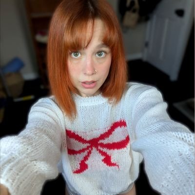 ElizabetheKate's profile picture. Verified or not 🚫 

Paste your handle here 👇

Let's grab some followers 💯