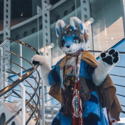 Barrettbee09's profile picture. ツバメハチです。狐のルビエル【2019.5.12】のオーナー。📸エンジョイ趣味カメラマン オーナーメカヘッド垢@hachiTSUBAME