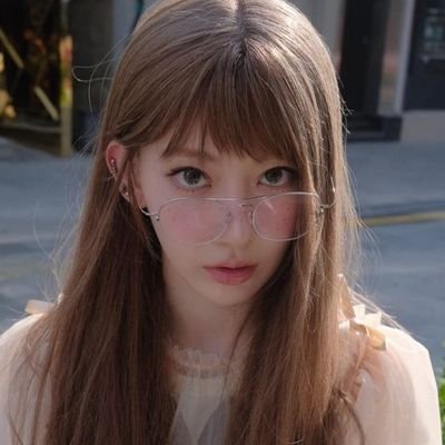 ablunot's profile picture. i 💚 ablume & sep                                                                      
          
아름다워, new life ~ 𝑳𝒆 𝒔𝒔𝒆𝒓𝒂𝒇𝒊𝒎