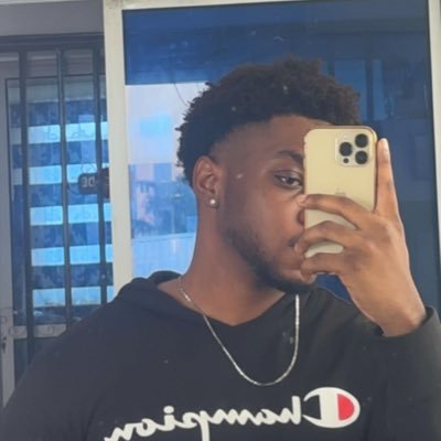 Mualim_dev's profile picture. Software Architect. Bigger in person