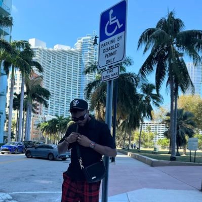 kendrickfashion's profile picture. Actor | Dancer 🕺🏽|Minister Of Enjoyment ♒️| Software Engineer 👨🏽‍💻 | CFC 💙💙| @chelseafc ⚽️ | @lakers 💜💛🏀| 🐐: @kingjames 🐐:@cristiano ⚽️|Sport bet💰