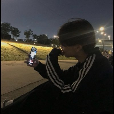 k_o1uk's profile picture. 大学生