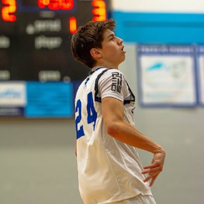 Ethan_24_Hurley's profile picture. @csdbball 2029 PG/SG  6’1 160 email:@e17hurley@gmail.com number:704-360-0434