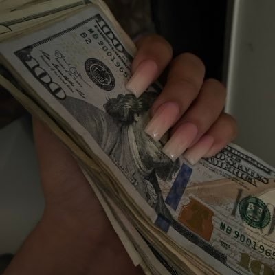 22susannn's profile picture. 