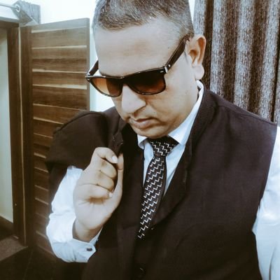 bhavilivelife8's profile picture. 