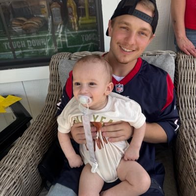 guff999999's profile picture. 