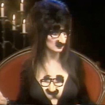 treatyounkind's profile picture. retweet retweet retweet