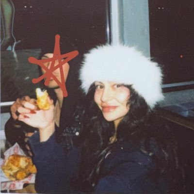 bipoIarhottie's profile picture. 