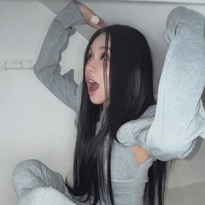 minatheuszaki's profile picture. 🇧🇷 - sana, mina, chaeyoung and minji collector.