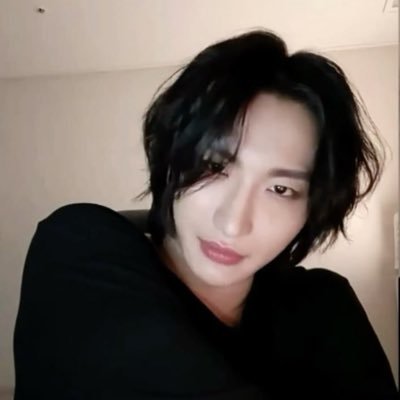 HwaberryBread's profile picture. saw ateez 7/19, nonchalant and mysterious🇭🇳,