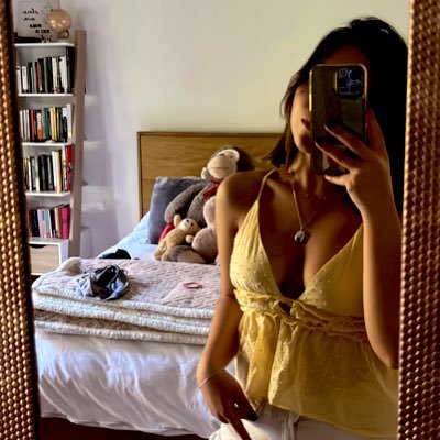 michimolinaa's profile picture. Libertad, Dios, Familia #provida | Ciencia Política 🇬🇹 Economía de la Escuela Austriaca 🗽