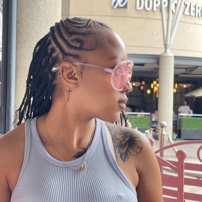 NeontleM's profile picture. God’s favourite child! | Boy mom |🐺👑| Media practitioner| Entrepreneur @neontlemedia| Aspiring media mogul| Football 💛👆🏼| 📧 mogomotsineontle@gmail.com