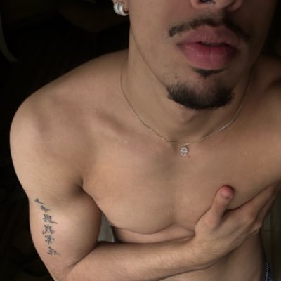 vinicuzao's profile picture. eu moro no seu pensamento