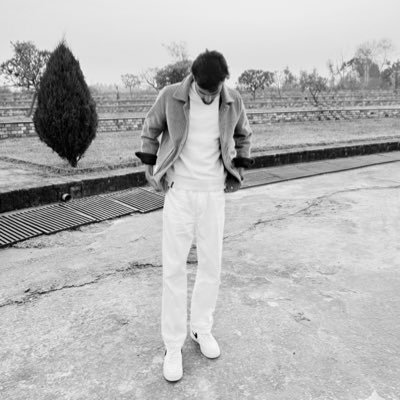 Akdas_Hayat's profile picture. in a dilemma.