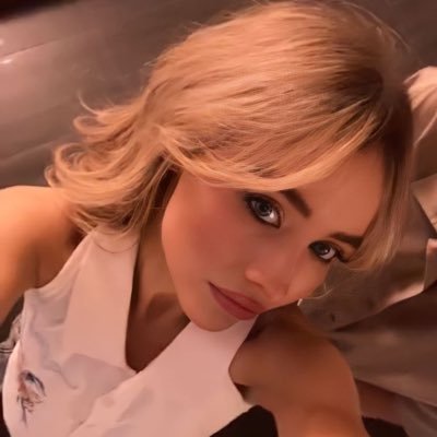 wtfflyy's profile picture. Pick your poison babe, I’m poison either way - ! ⊹˚˖⁺