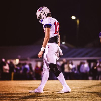 Hagen_Wallace's profile picture. | 6’4 200 | TE,DE | 4.9 40 | C/O 2028 | 15 y/o  |📞251-232-1505 |