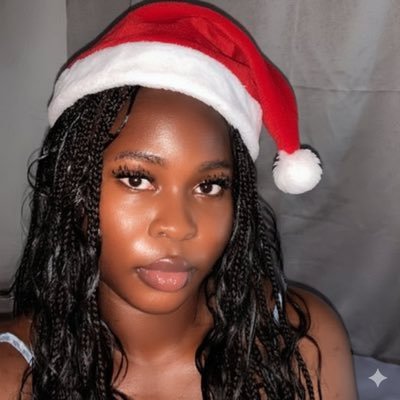 thatgirl_naza's profile picture. Figuring life out || Braider 💇🏾‍♀️ || Aspiring Barber 💈|| Student 📚 || Snap & TikTok: @naza_thebraider || I braid, I study, I yap… in that exact order👍🏾