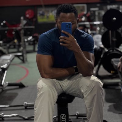 O_sley's profile picture. Manifesting millions and a better Wi-Fi signal | Running on impulse and divine timing.💯 |  Learning Cybersecurity from Scratch 💻