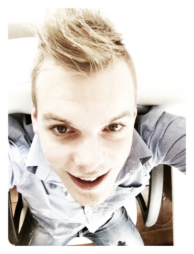 knutlyngar's profile picture. Host, athlete. xcskier and waterskier