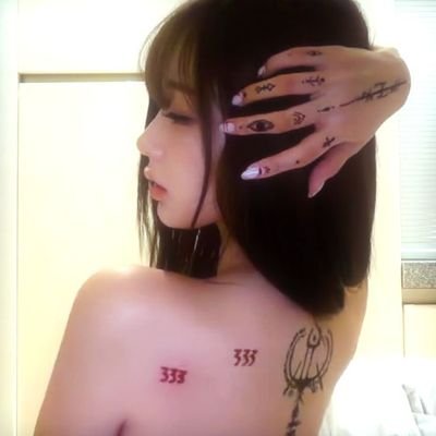 koesanagi's profile picture. 221012 2005、佐久早 京子 ㅡ 𝓝𝐚𝐢𝐫𝐧𝐞 𝐃. 𝐖𝐢𝐧𝐭𝐞𝐫。