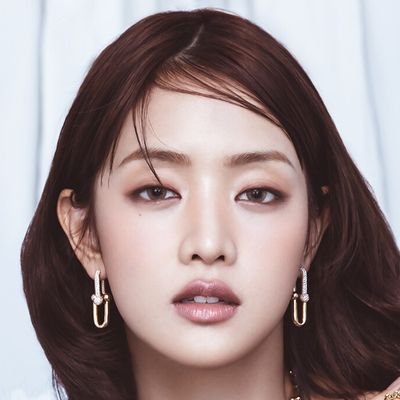 vegaz's profile picture. Good Thing 🕺We are i-dle* 🎉 FATE SOTY 🪞HER👁️ Klaxon ☀️ I_SWAY 🤘 YUQ1🦸‍♀️Super Lady 🖤 𝖙𝖜𝖔 🔥I WANT THAT 🛸 QUEENCARD I_FEEL I_Love  I_NEVER_DIE🩸TOMBOY