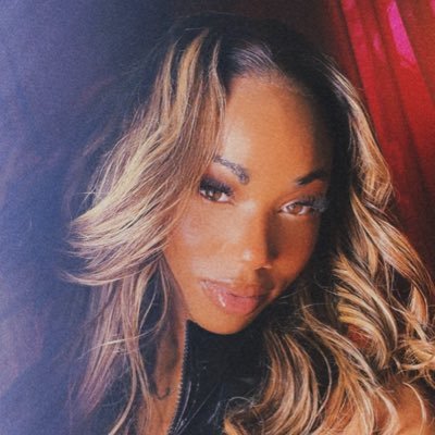 anajanailah's profile picture. dancer | virgo | IG: @anajanailah