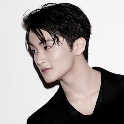 mxngami's profile picture. just my cats, my friends and 🍵