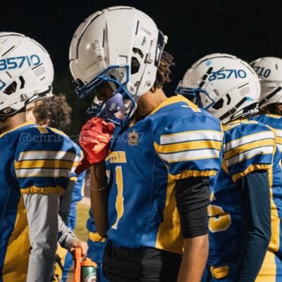 AltonGuz's profile picture. Height,61 | Weight,148 | GPA,3.1 | Palo verde