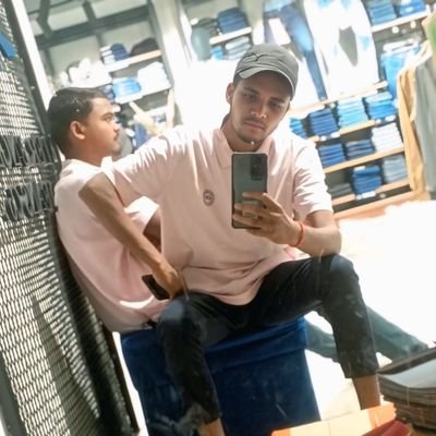 KrishnaKum82296's profile picture. Mom ♥️ and♥️ Dad