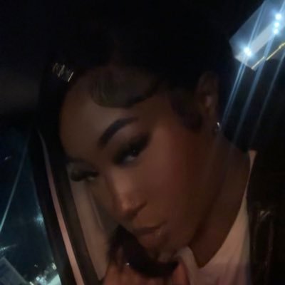 ibeatniggas0k's profile picture. most hated bitch // @iyearn4head