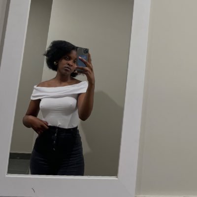 you_land_airr's profile picture. 