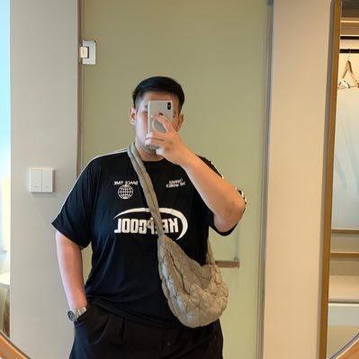 earthkp1997's profile picture. 