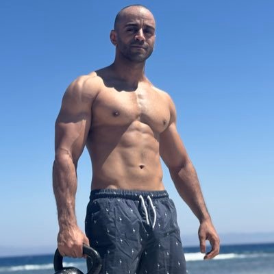 chest100's profile picture. 