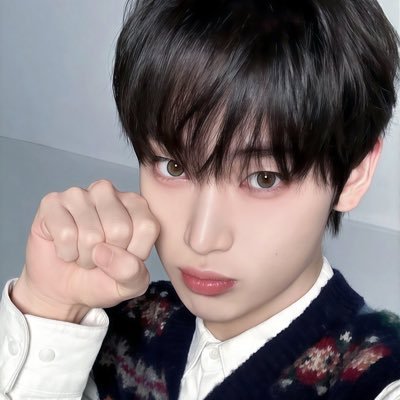 jjyokkuuu's profile picture. 일론느개비통대창탕후루처맞고뒤져