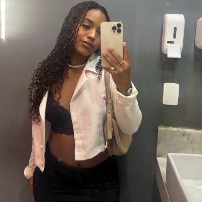 _nayyl's profile picture. 