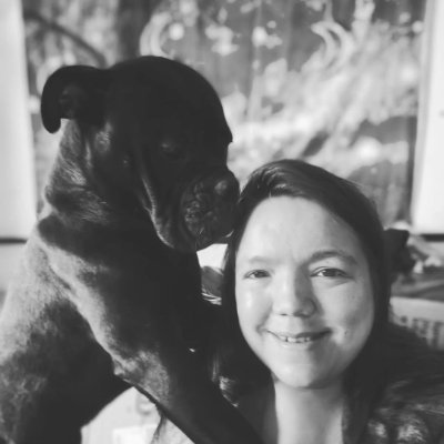 HappyBobSmiles's profile picture. I love a dog named Bob, 2 cats and my partner ❤️  🐾🐾🐾